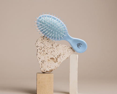 Mai Nami Detangling Brush
