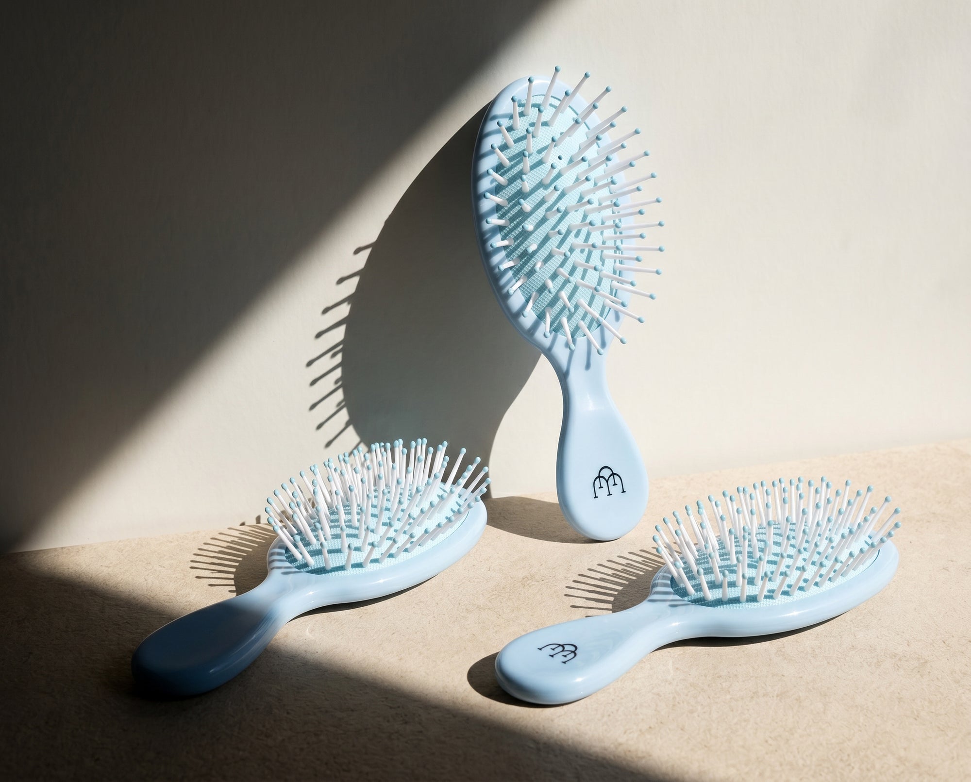 Mai Nami Detangling Brush